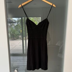 Monrow Black Garment with Zipper Detail